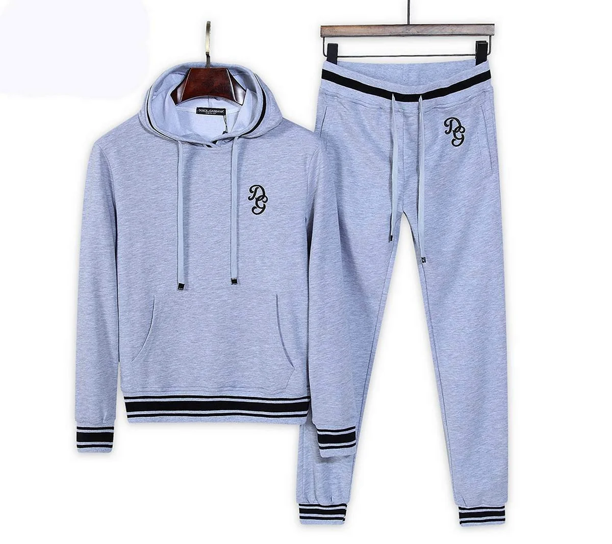 Дольче Габбана костюм спортивный женский 2019