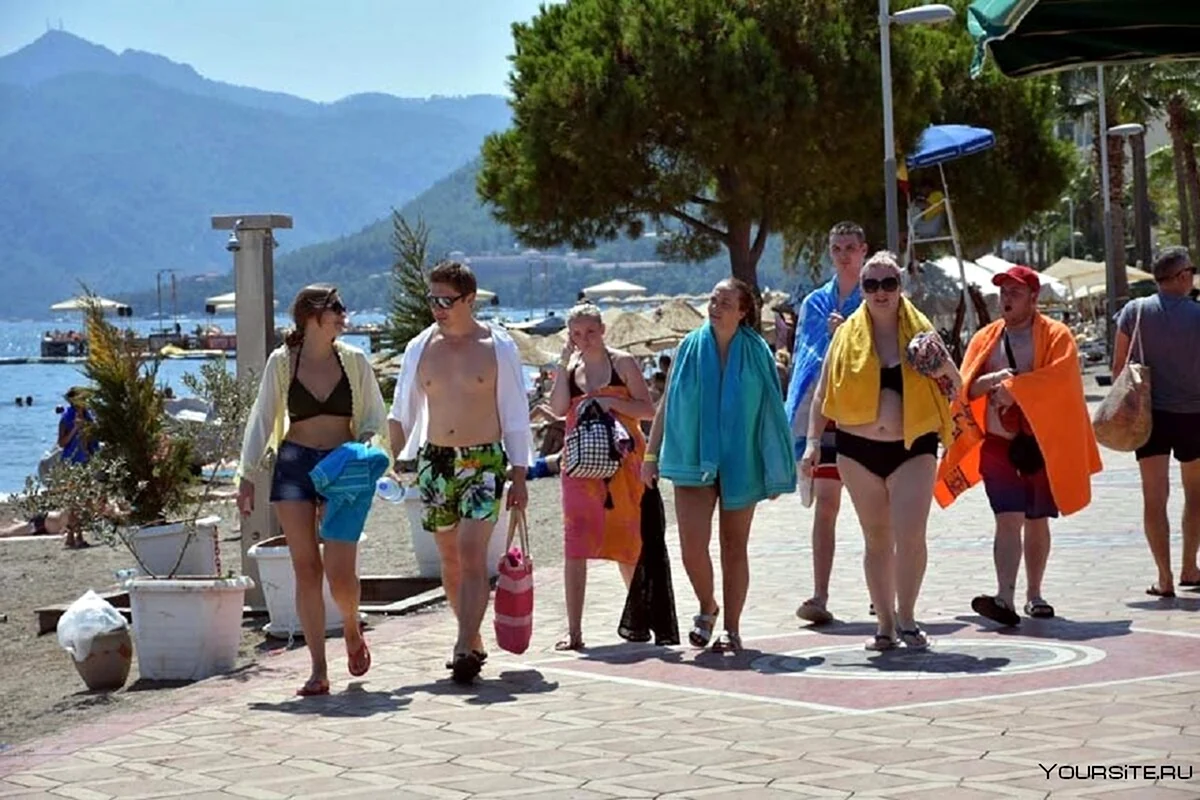 Туристы в Турции