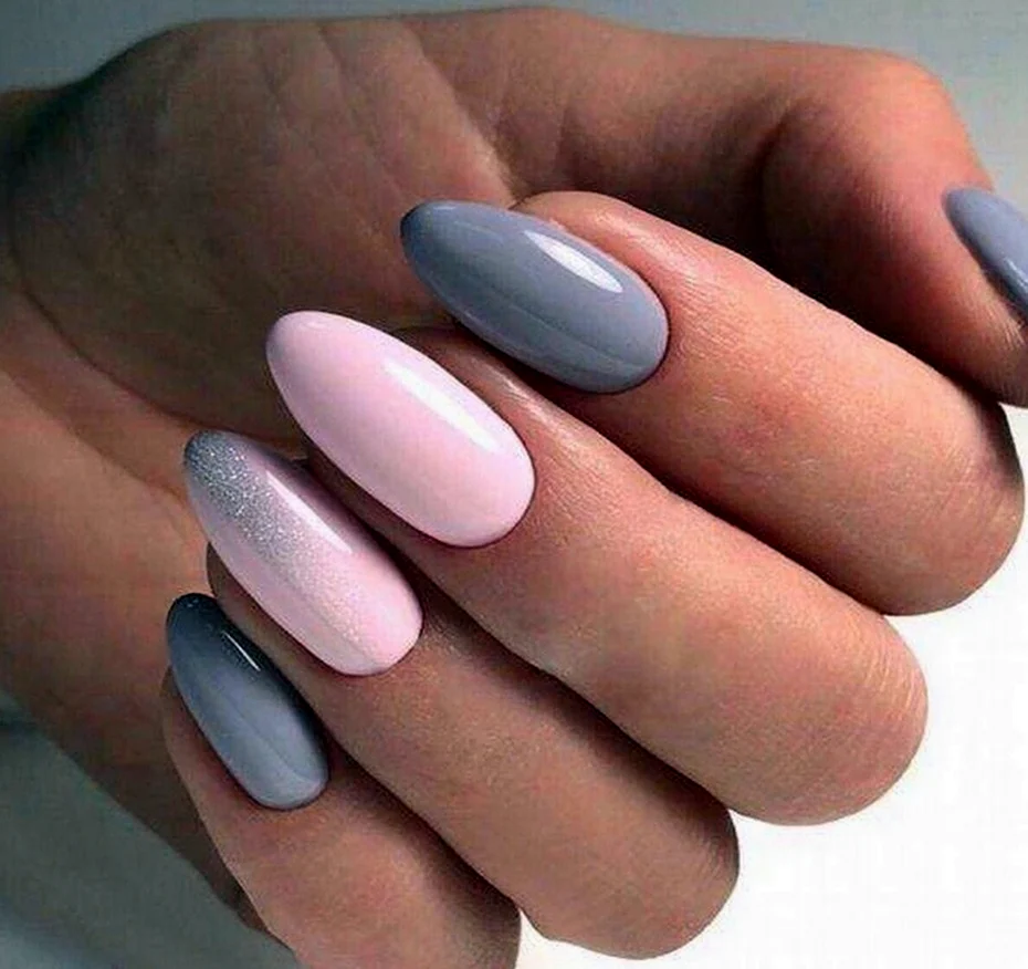 Маникюр розовый ссервм