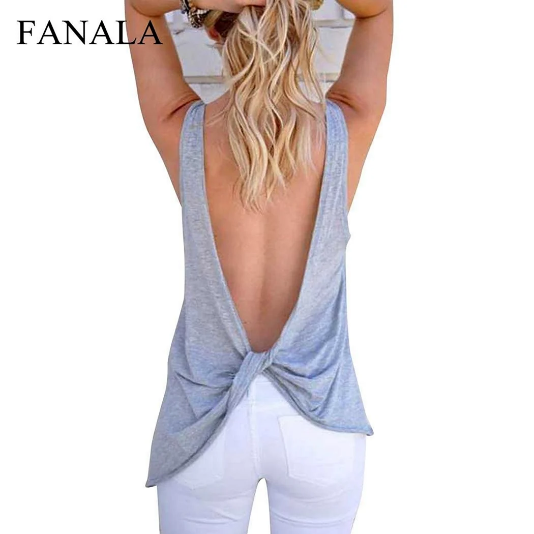 Блузка с вырезом на спине