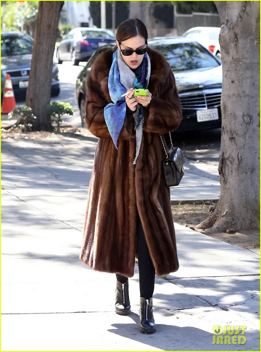 Норковая шуба стрит стайл