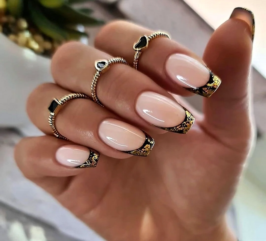 Золотой френч