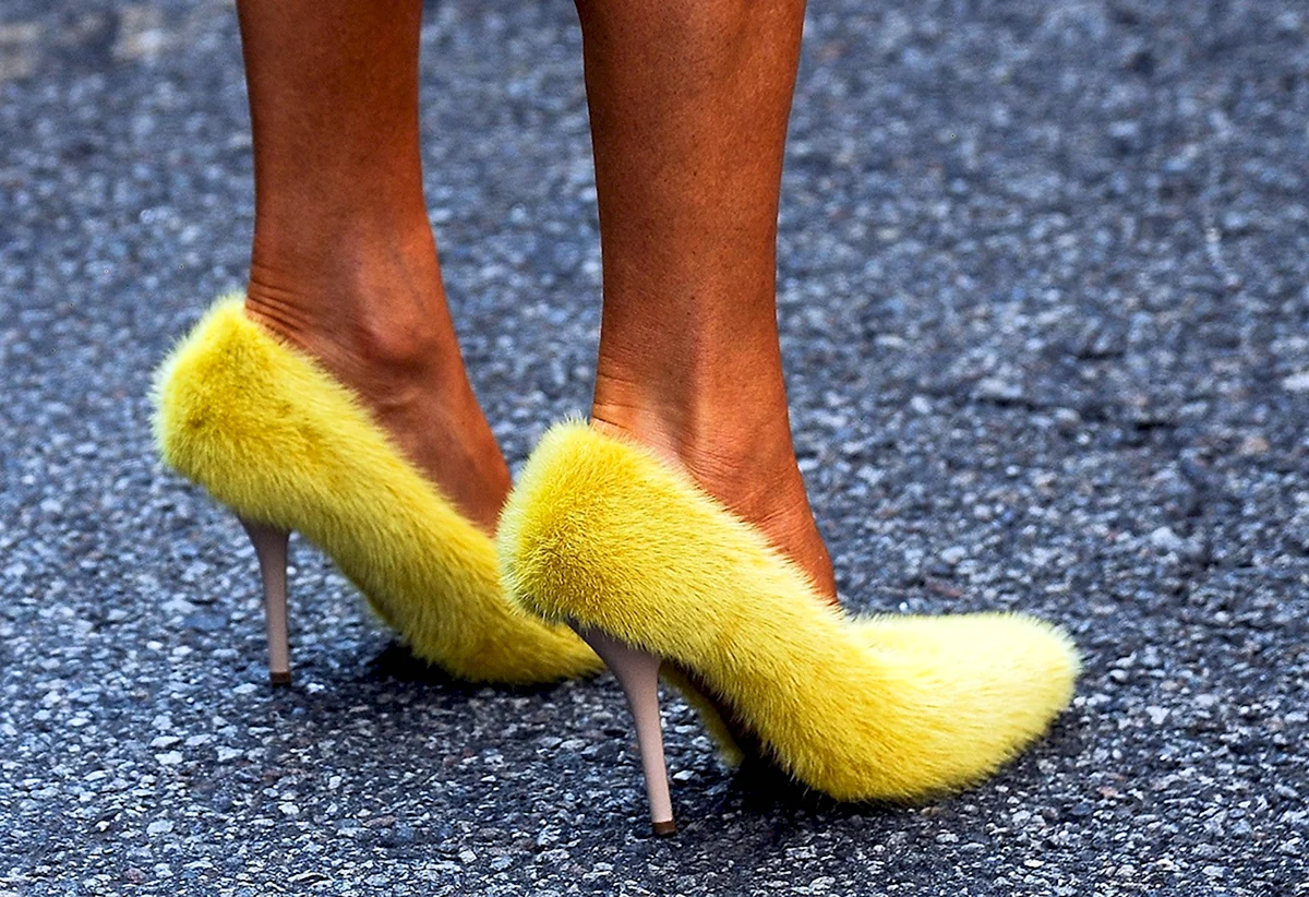 Меховые тапки Celine