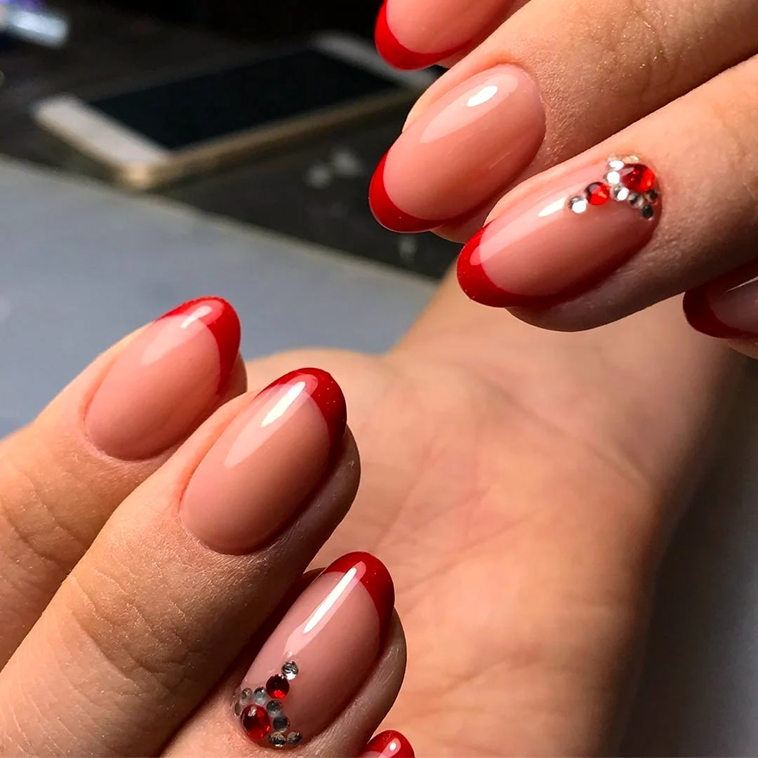 Красный френч