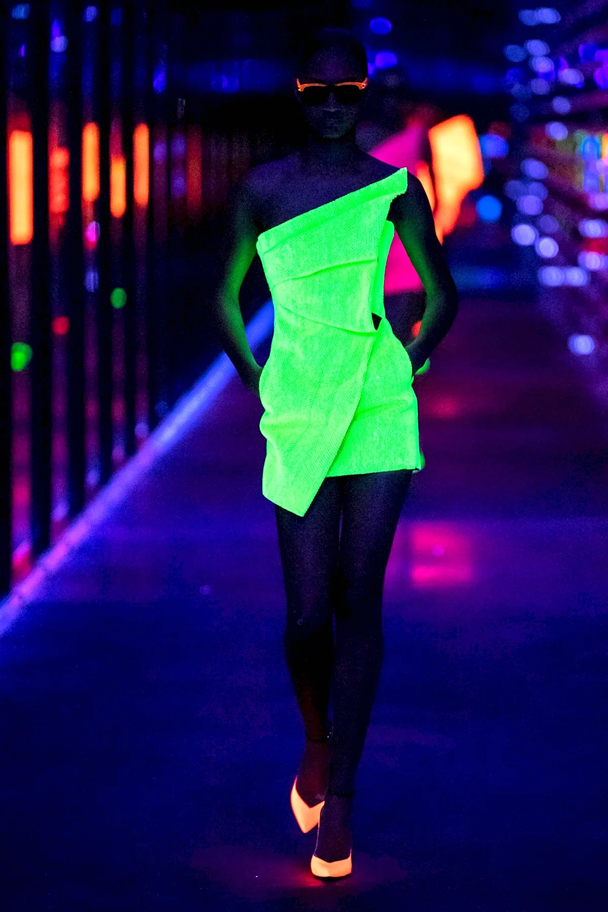 Saint Laurent неон