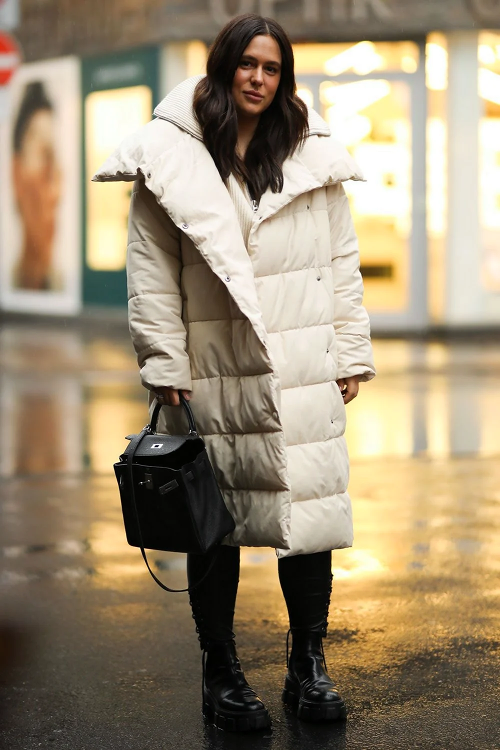 Образы с молочным пуховиком