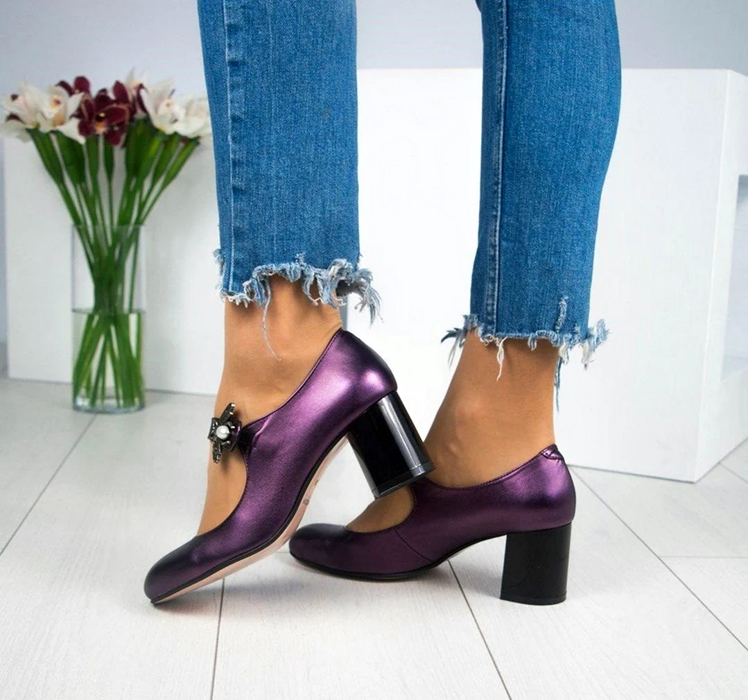 Фиолетовые лодочки с чем носить