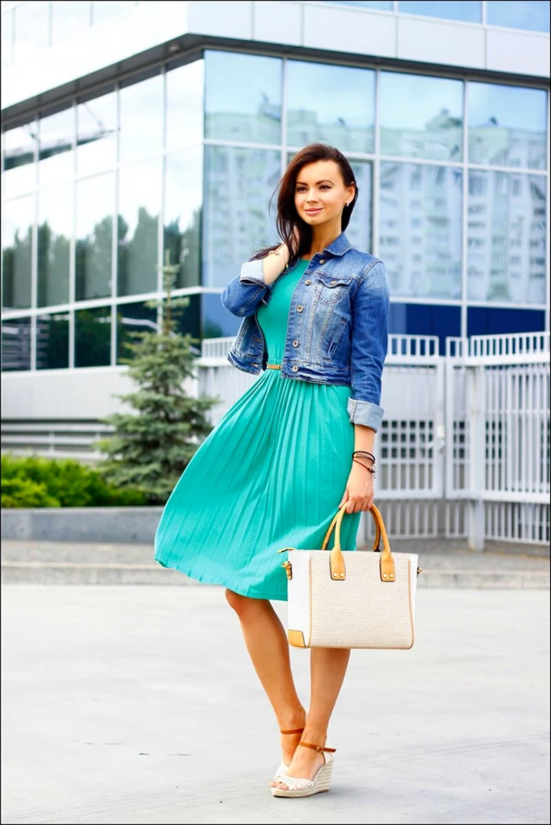 Образ в бирюзовом цвете