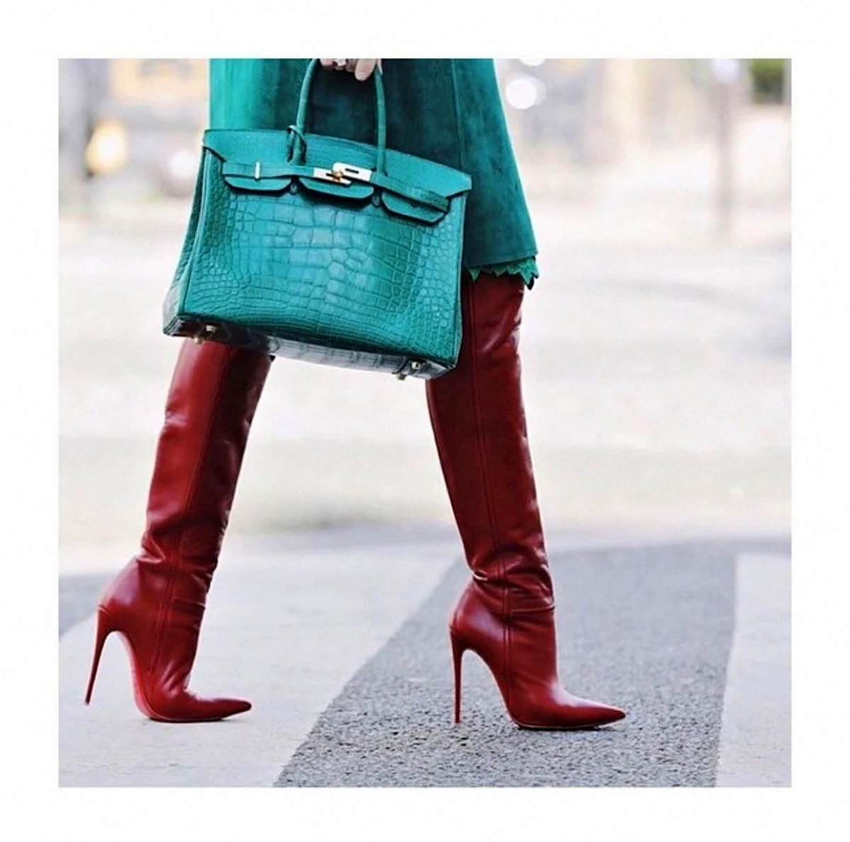 Сапоги высокие бордовые