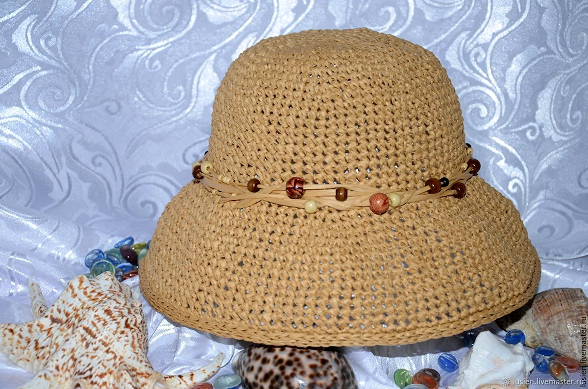 Панама Prada из рафии
