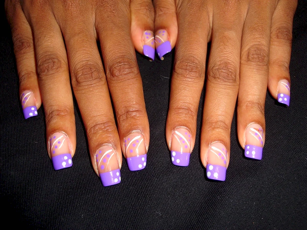 Ярко фиолетовый френч