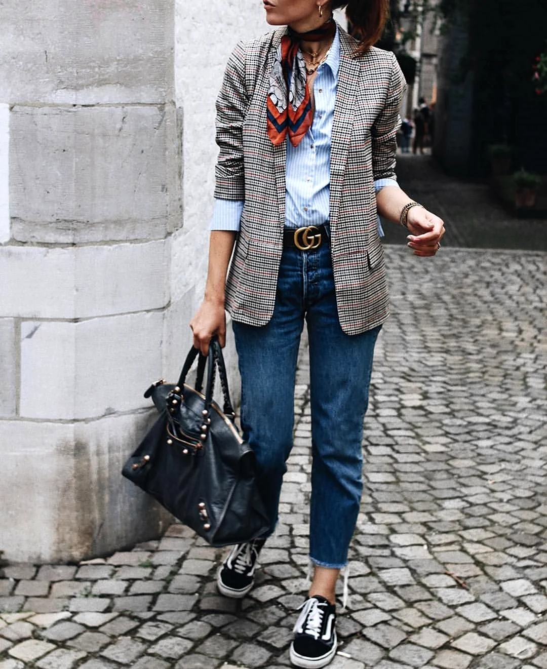 Образ с клетчатый пиджаеом