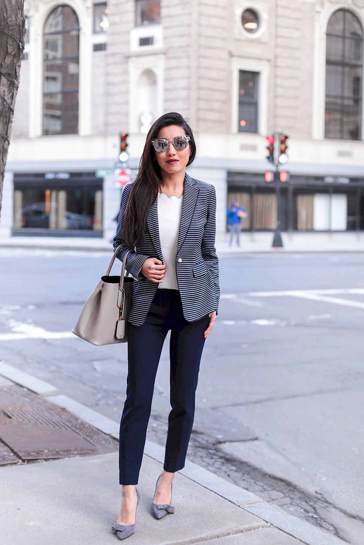 Образы с серыми лодочками