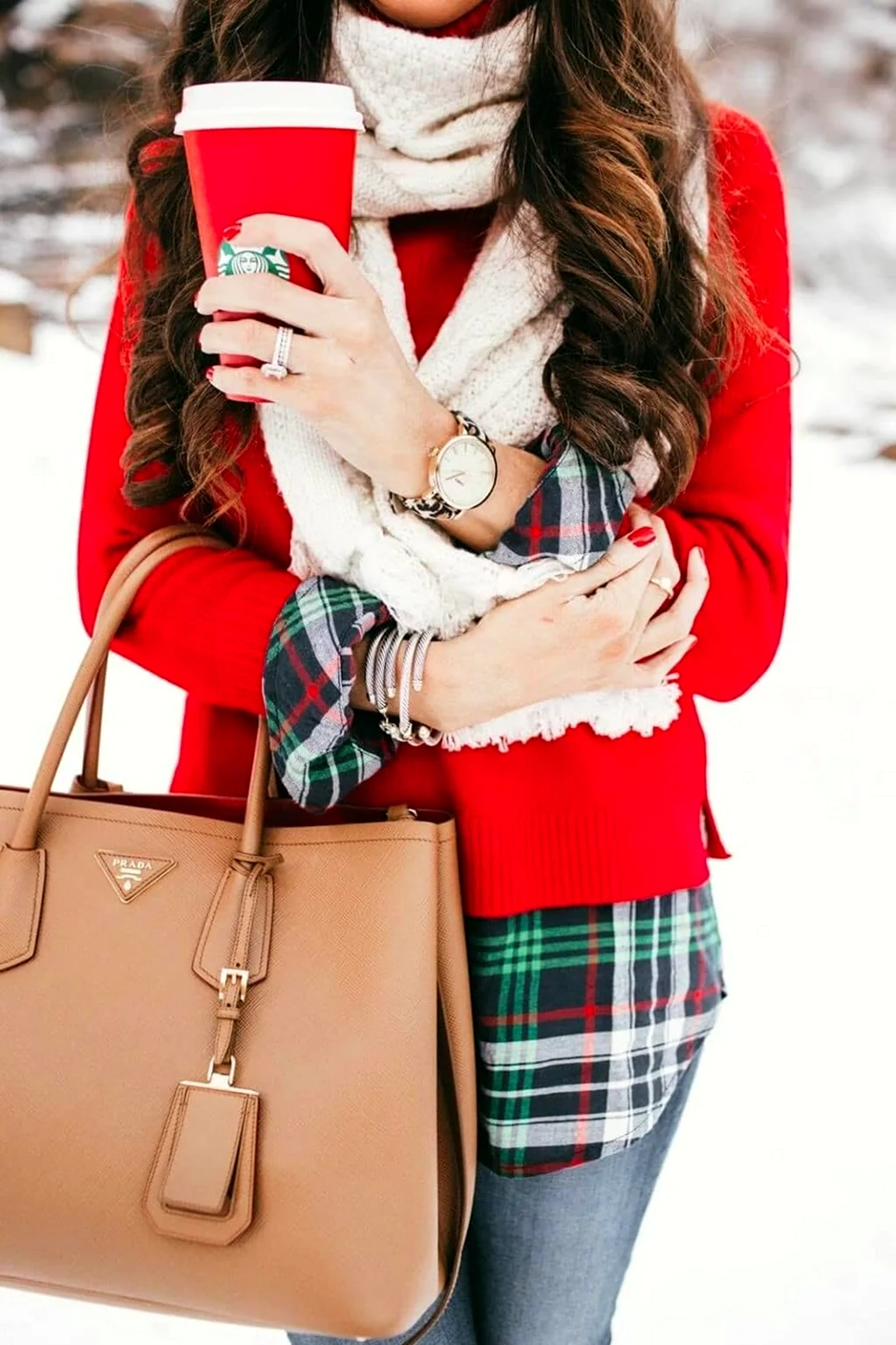 Яркий образ на зиму