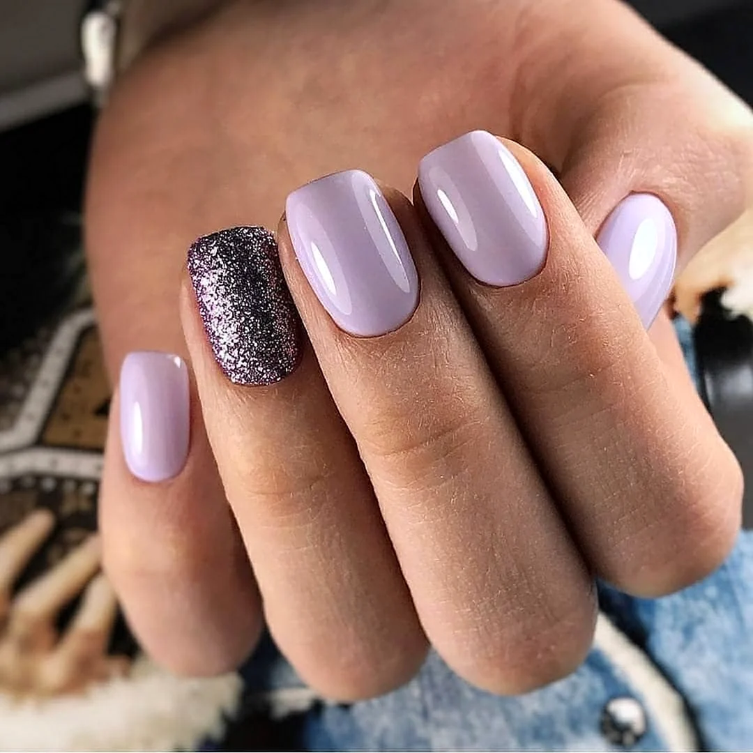 Однотонный маникюр