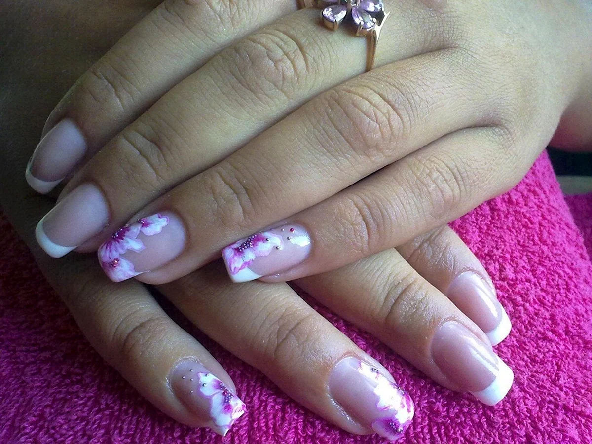 Френч сиреневый с белым