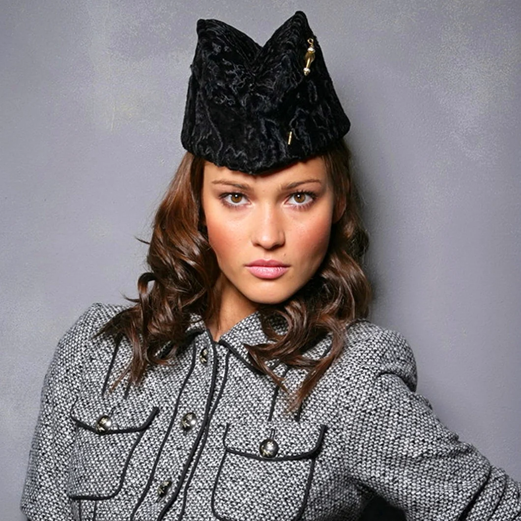 Шапка пилотка