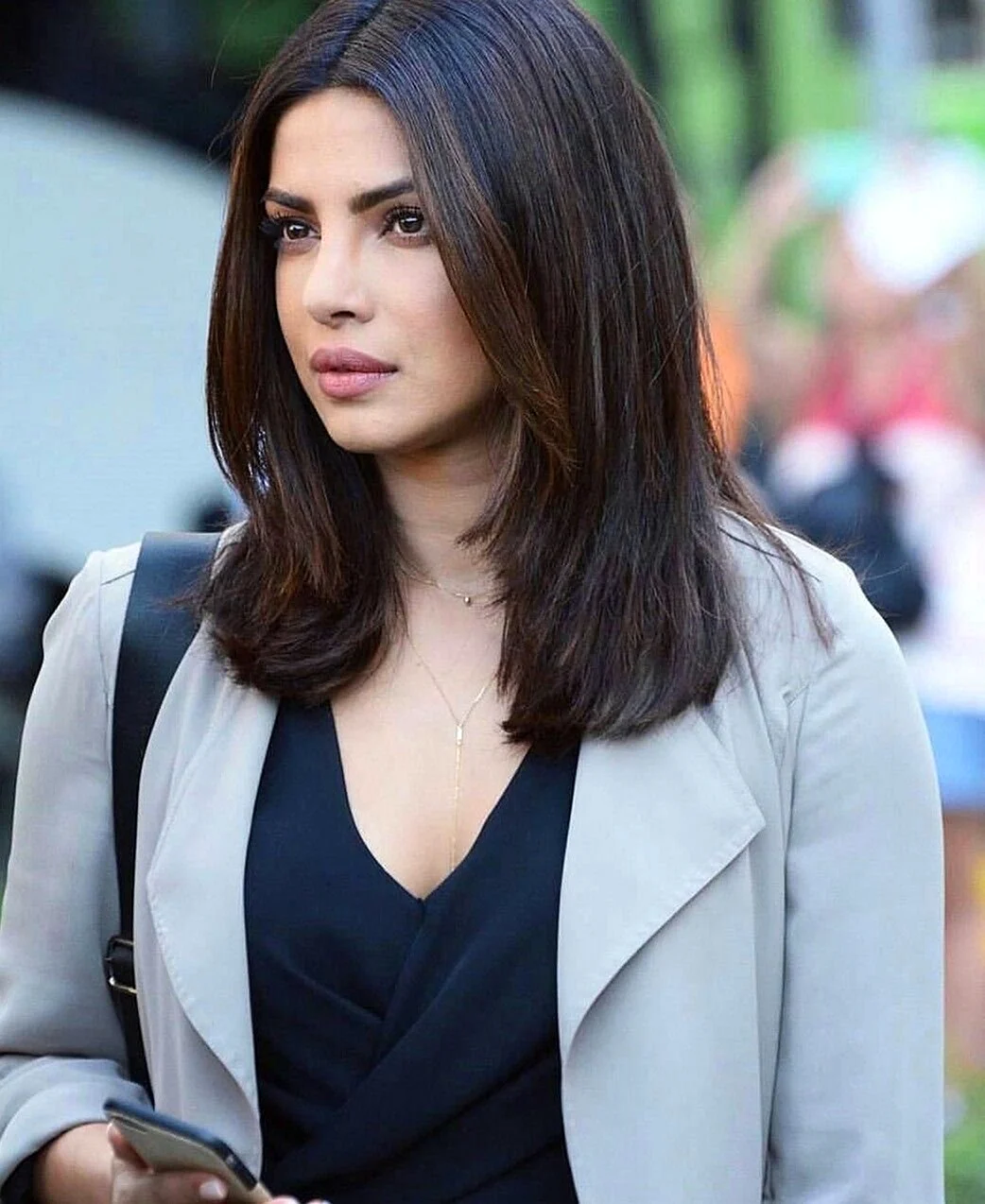 Приянка Чопра стрижка