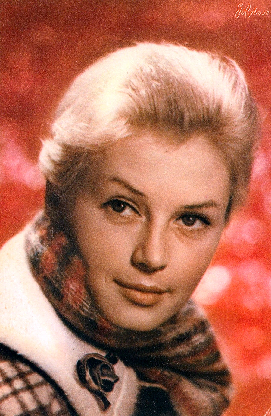 Валентина Титова в юбке