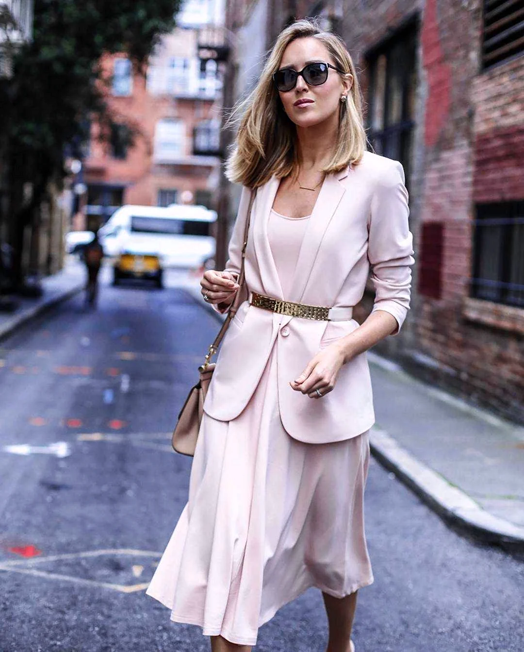 Стильные женственные образы