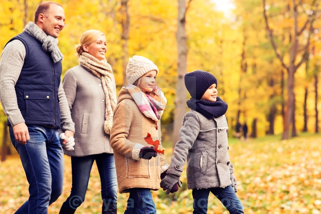 Осенняя одежда для всей семьи
