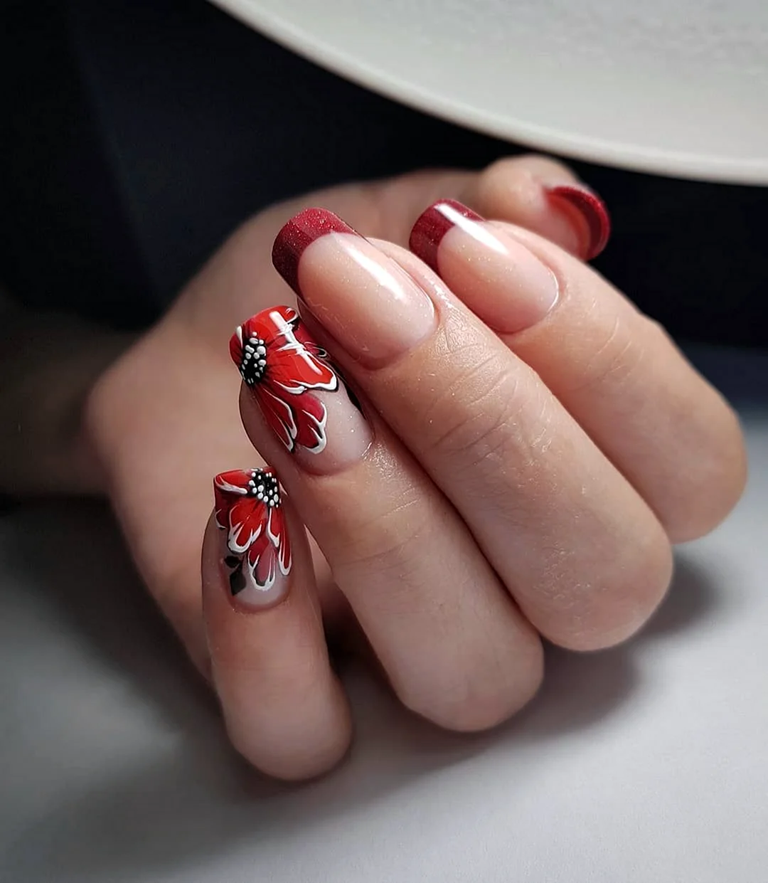 Красный френч 2022