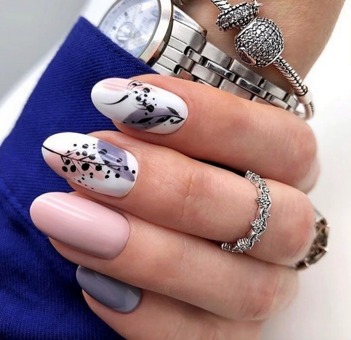 Модный дизайн ногтей