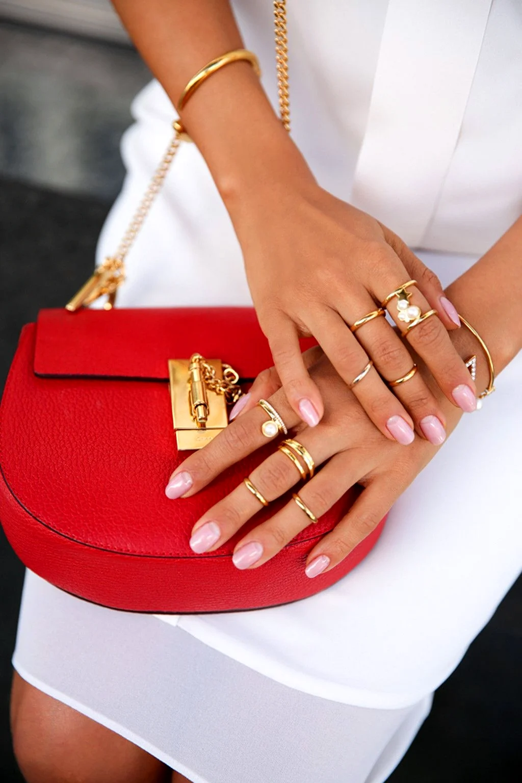 Стильные женские аксессуары