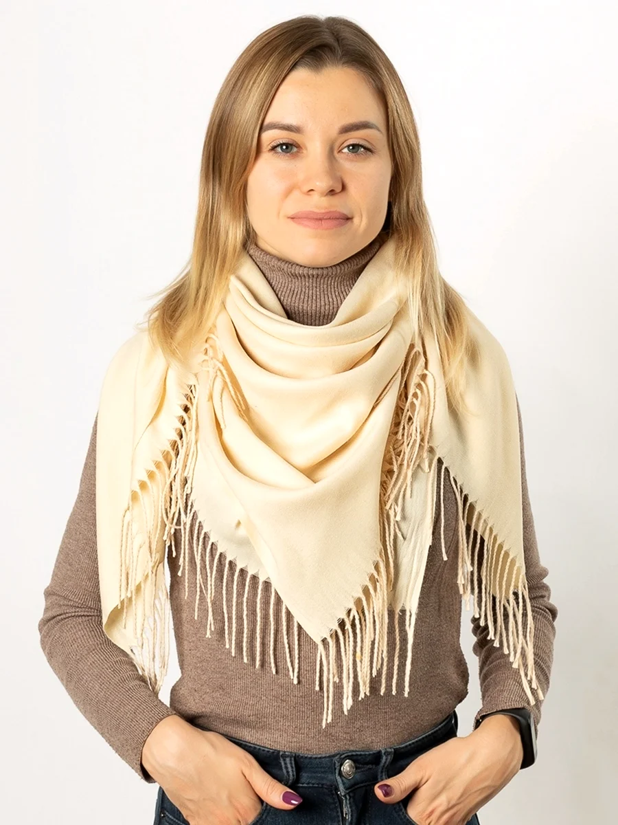 Бесплатно женские платки с бахромой а также из кружева