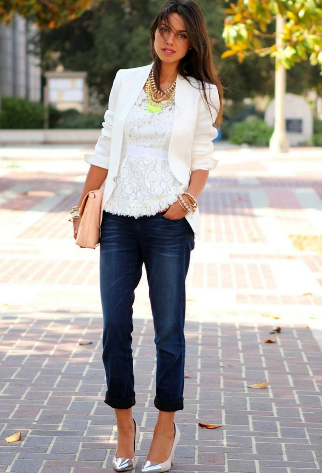 Стильная одежда для девушек