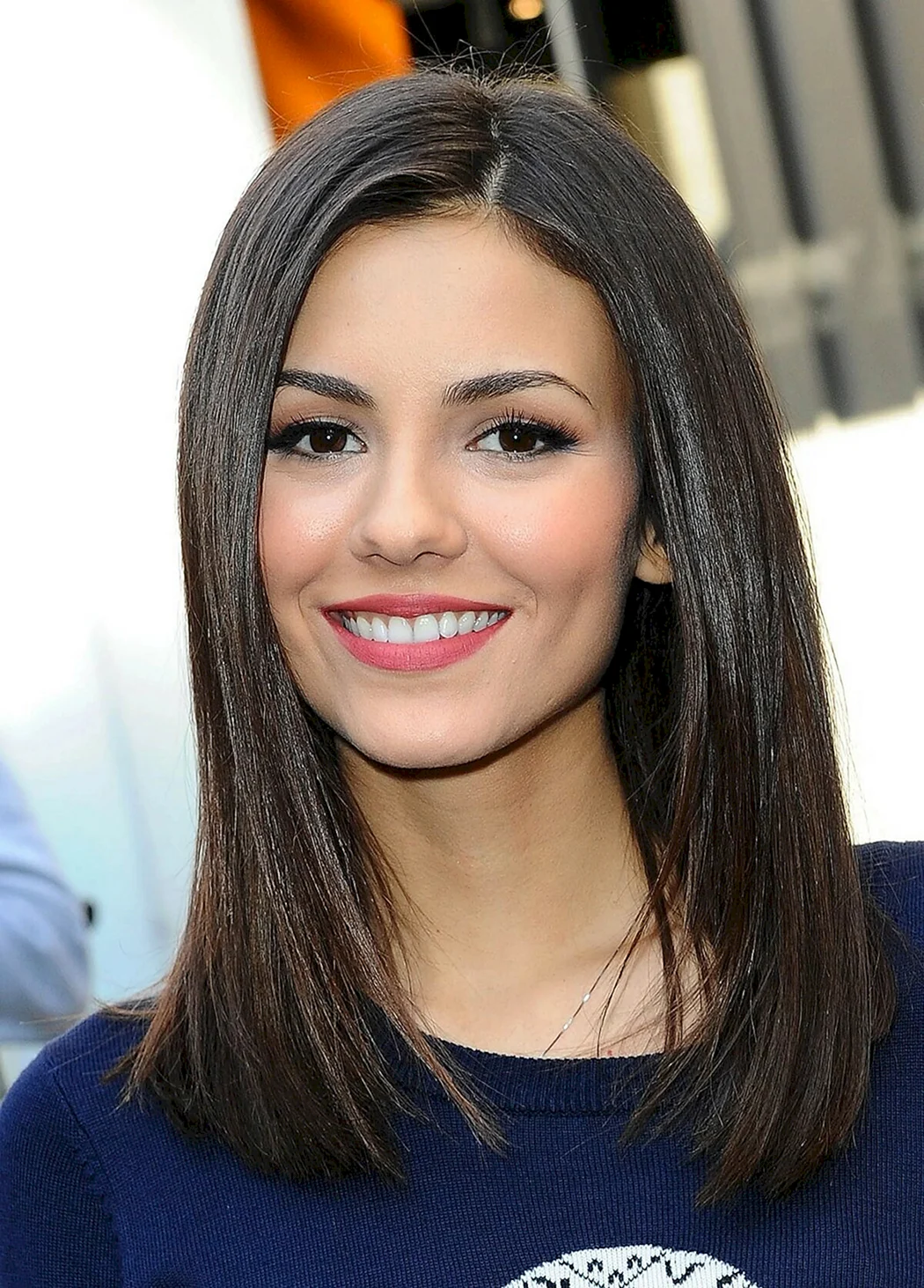 Виктория Джастин стрижка