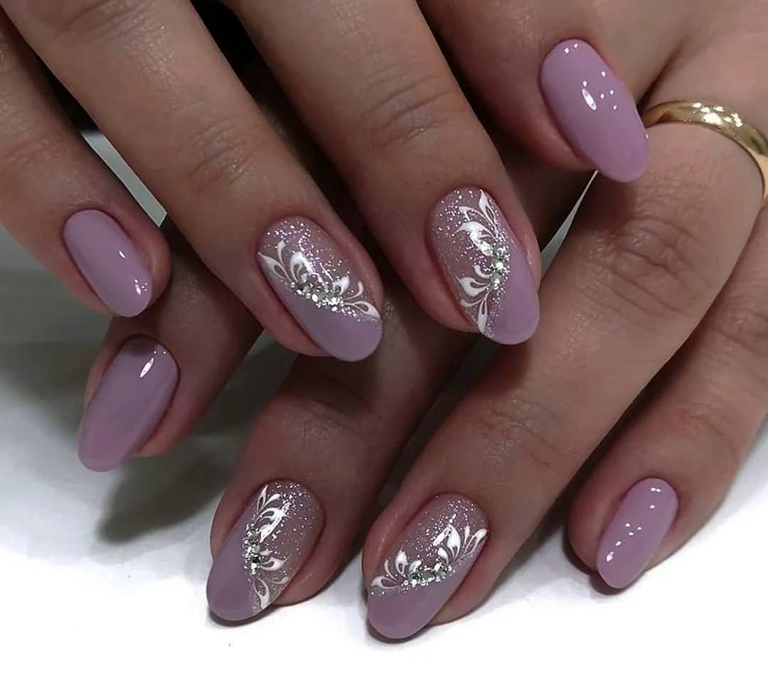 Изысканный маникюр