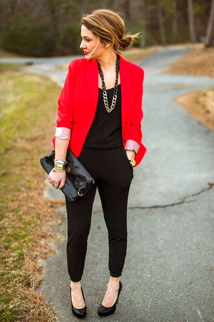 Красные Бобки и черный пиджак