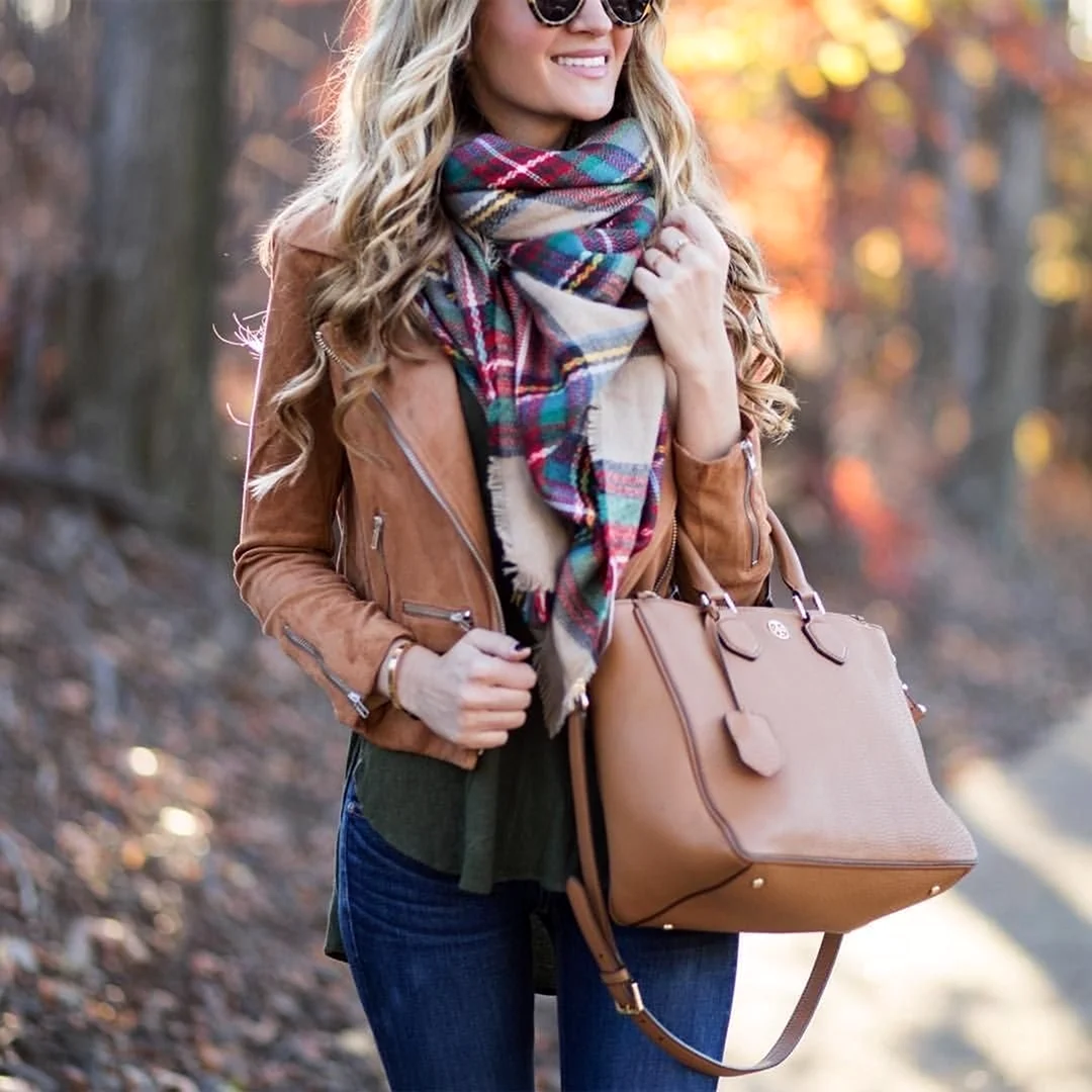 Осенний образ с шарфом