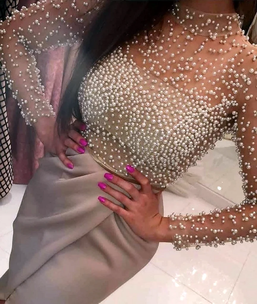 Платье с бусинами