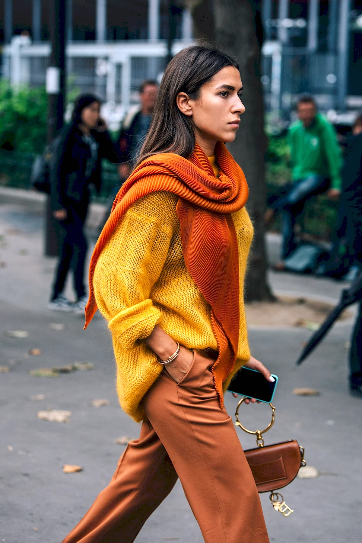 Стильный оранжевый образ