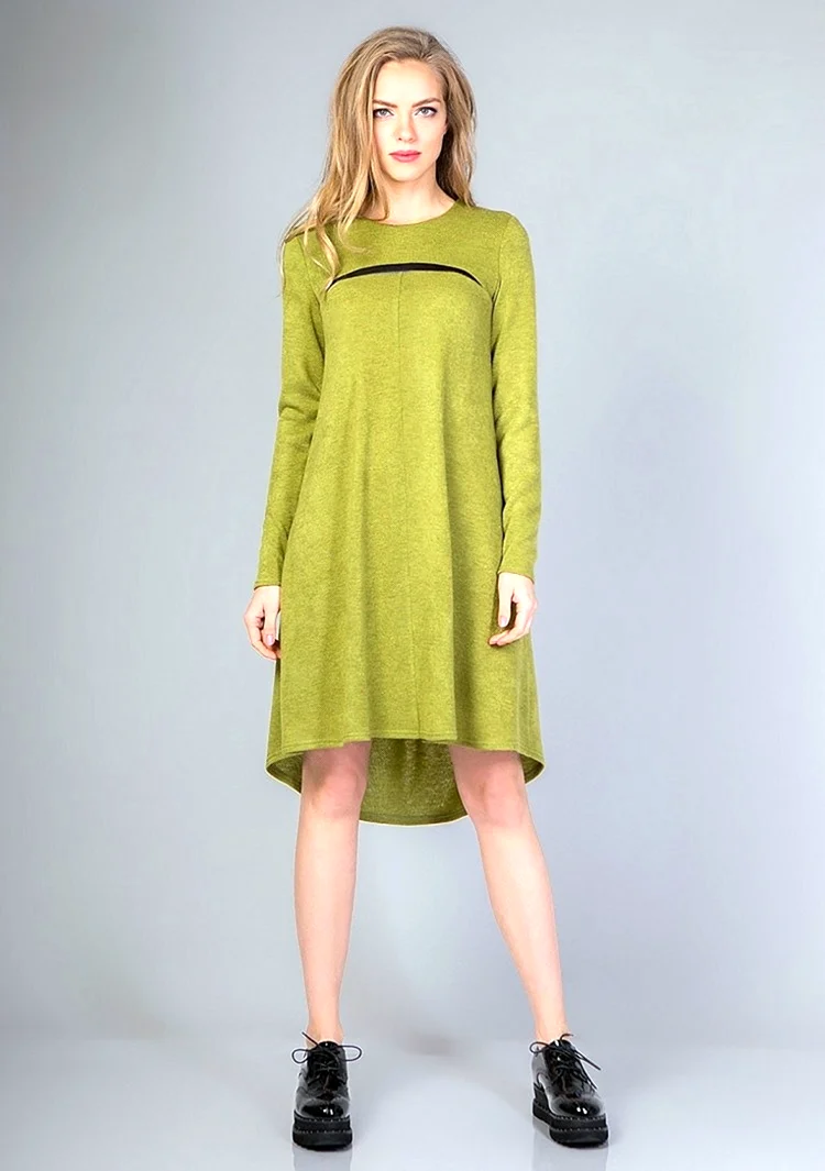 Нарядное платье оливкового цвета