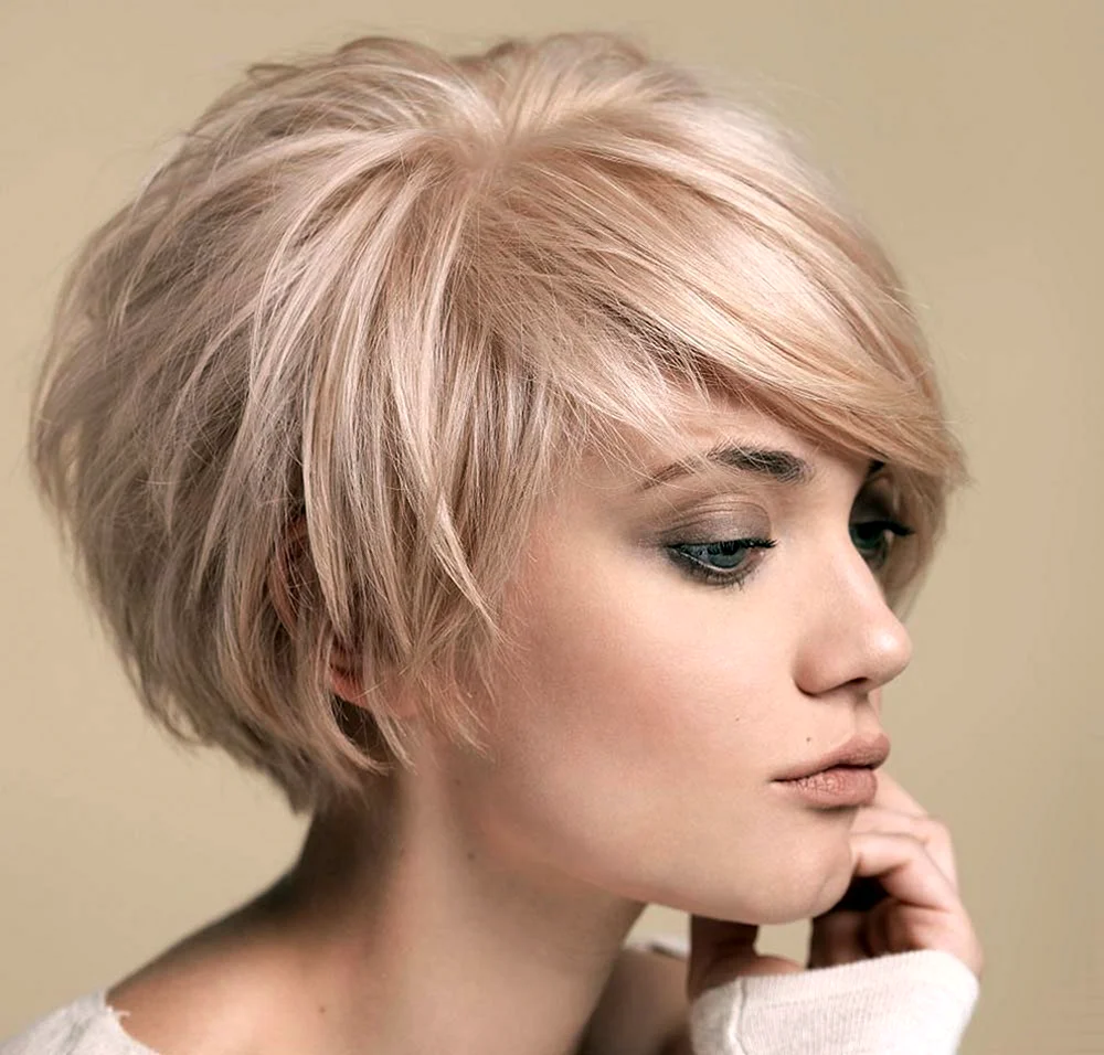 Стрижка Пикси-Боб на короткие волосы