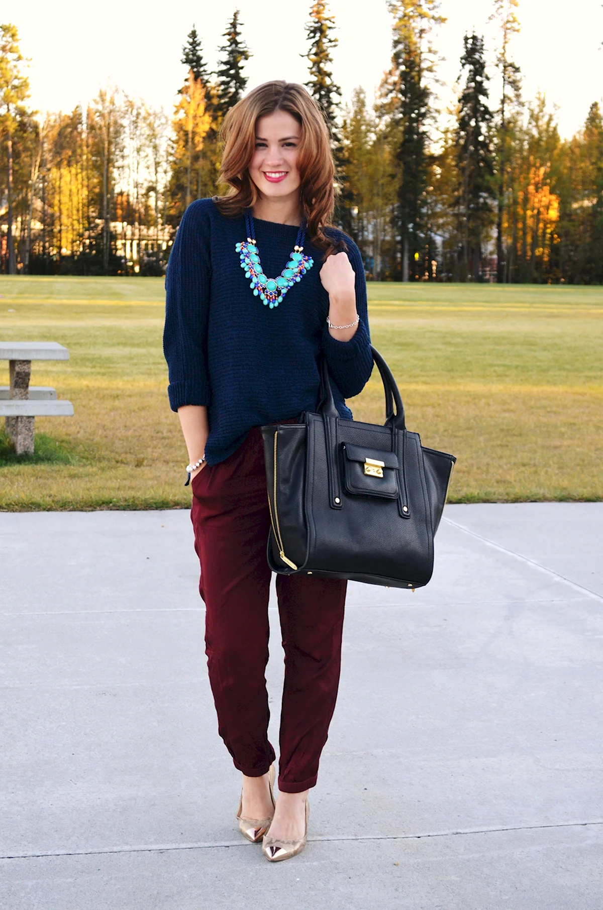 Образы с синим джемпером