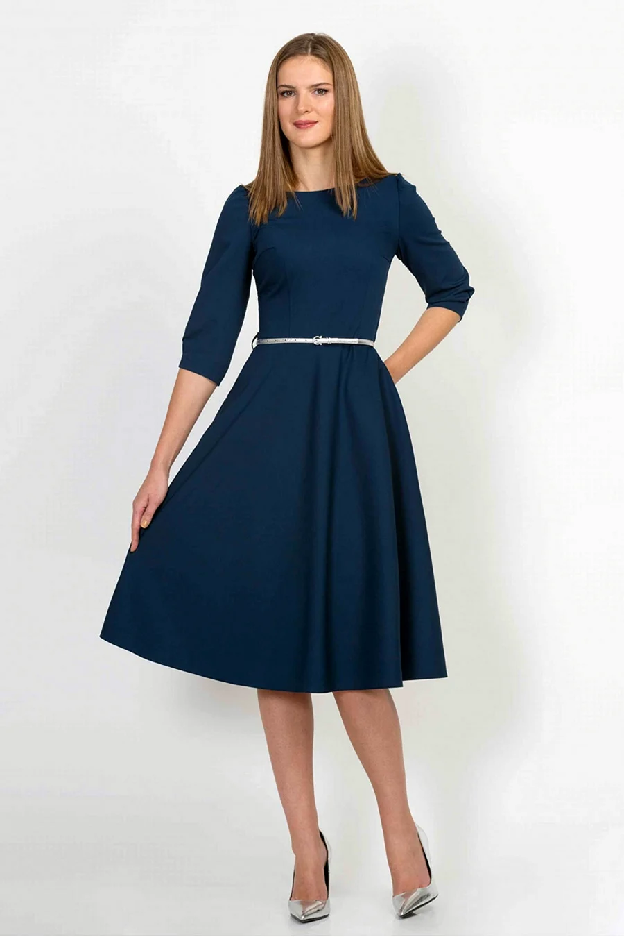 Платье отрезное по талии