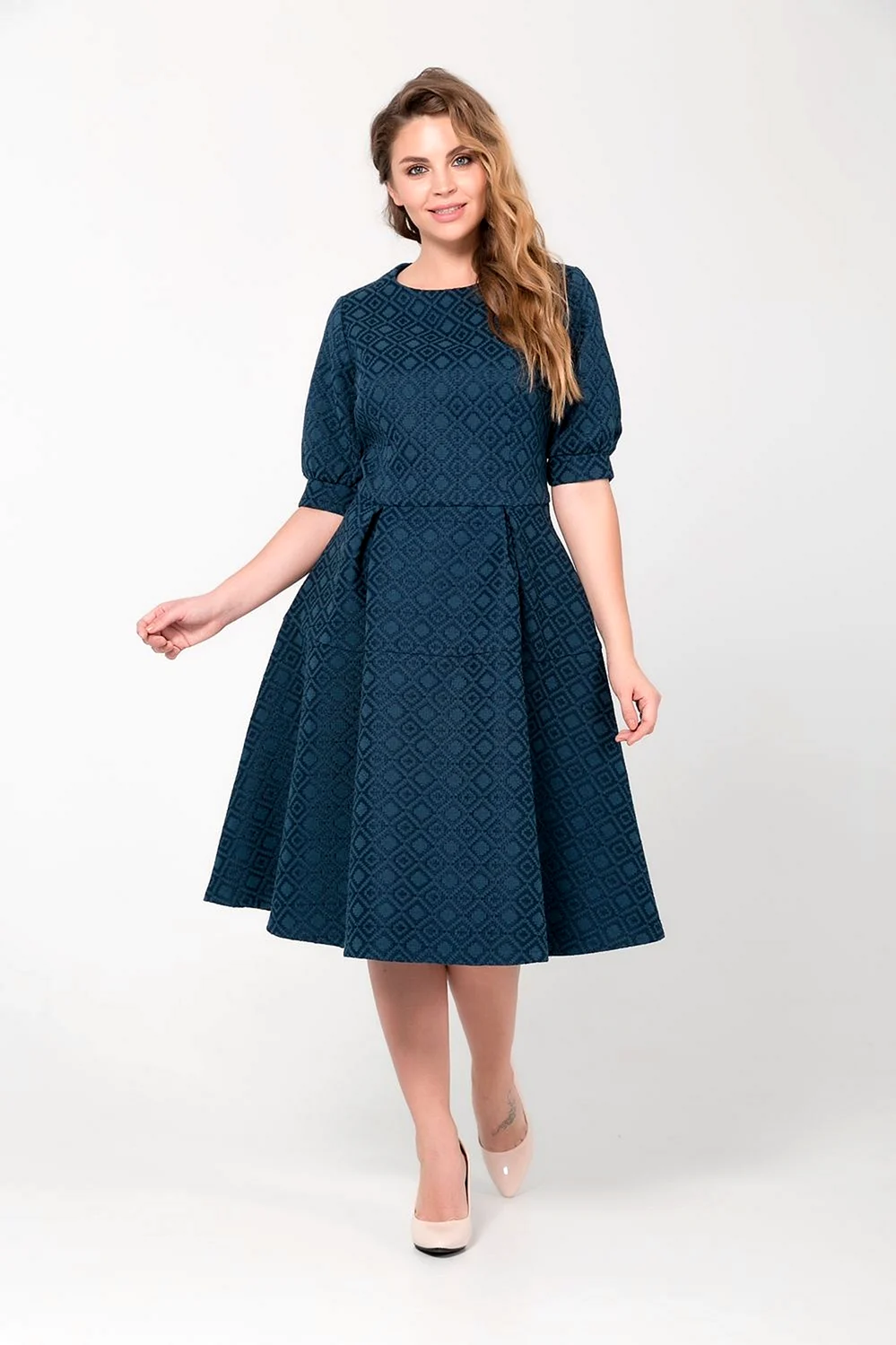 Платье отрезное по талии