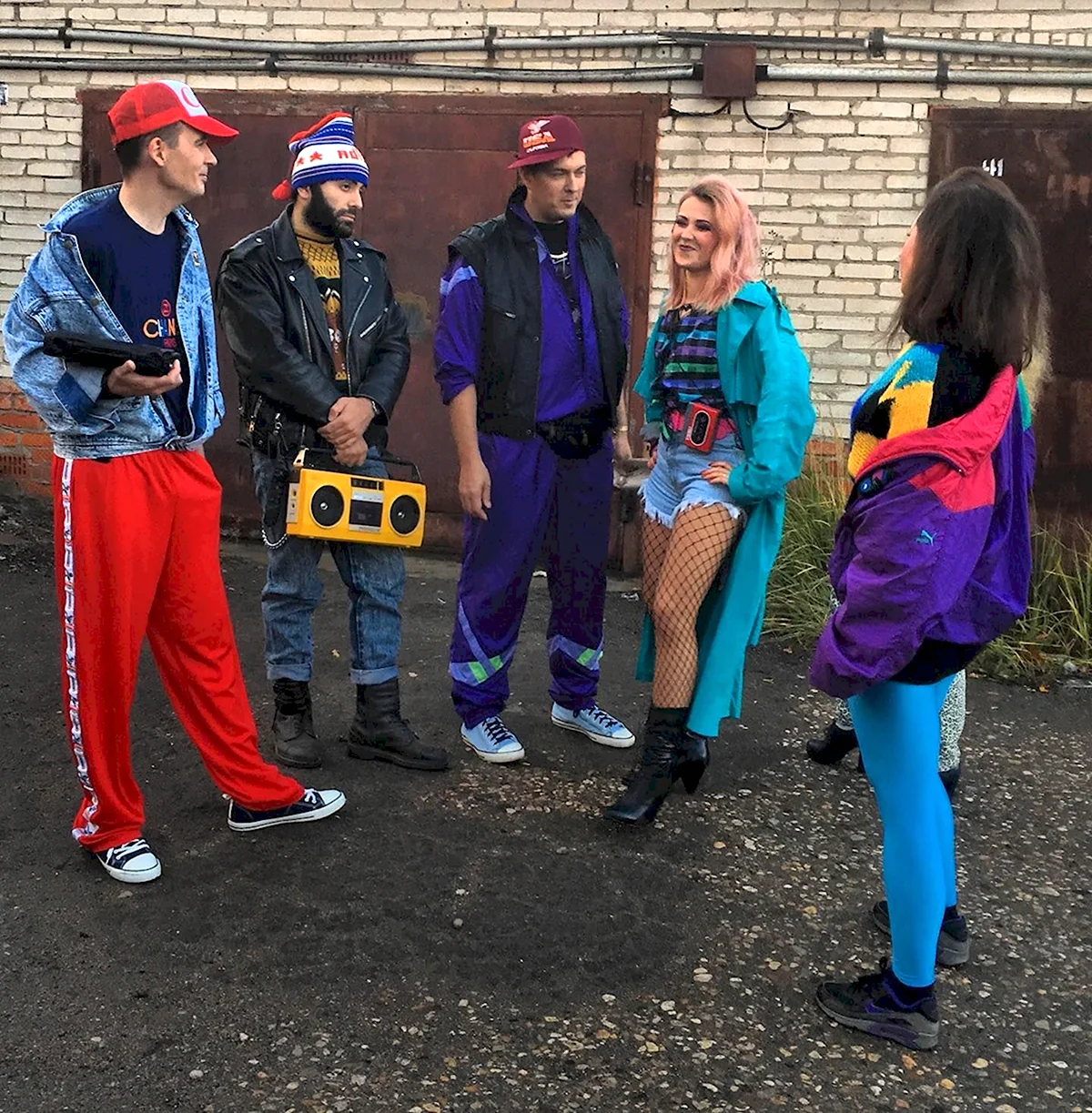 Мода 90е миди