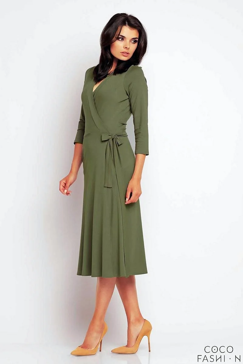 Летнее платье оливкового цвета