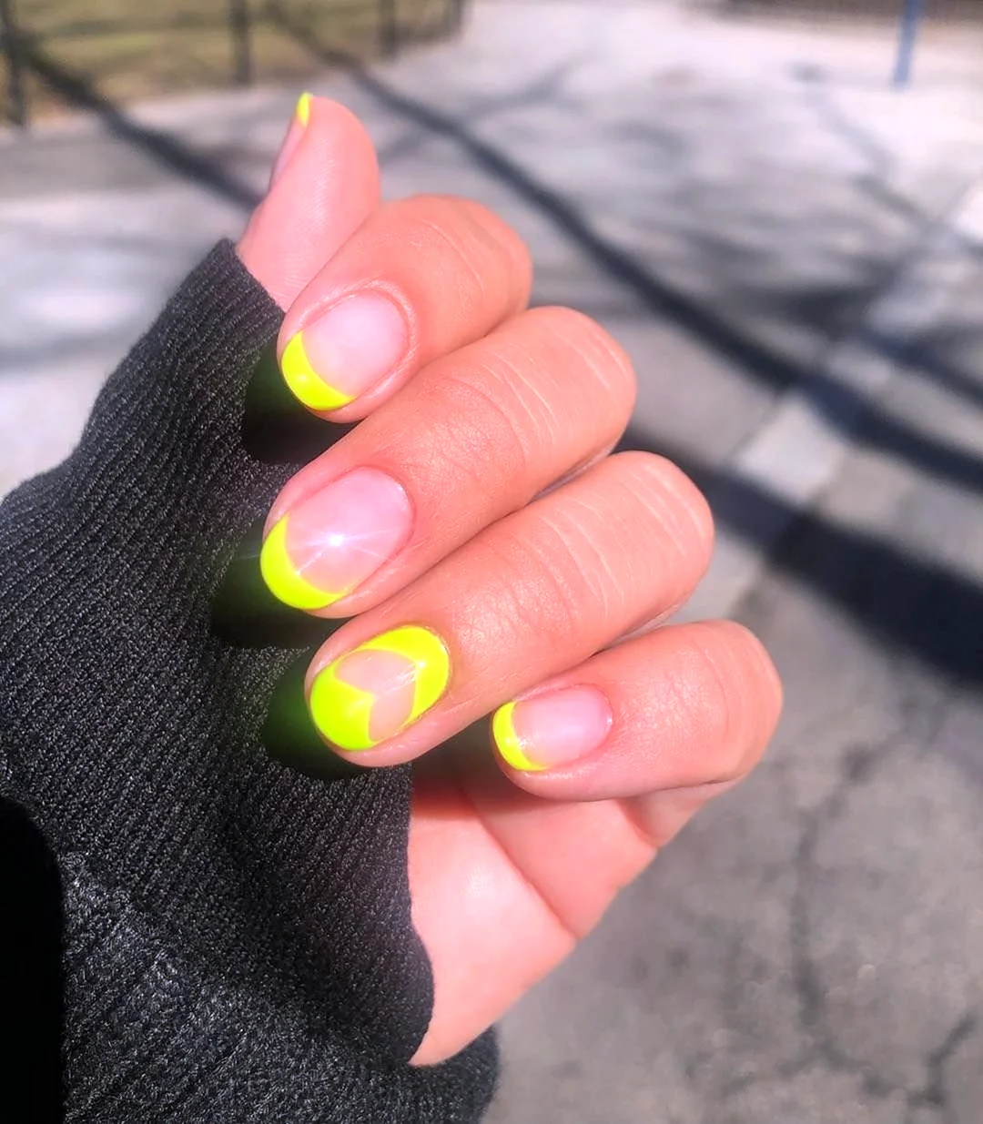 Неоновый френч