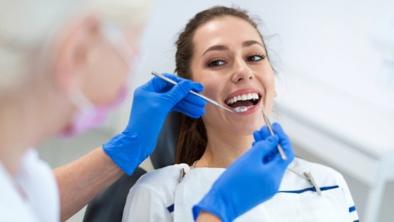 Профессиональная гигиена полости рта у стоматолога