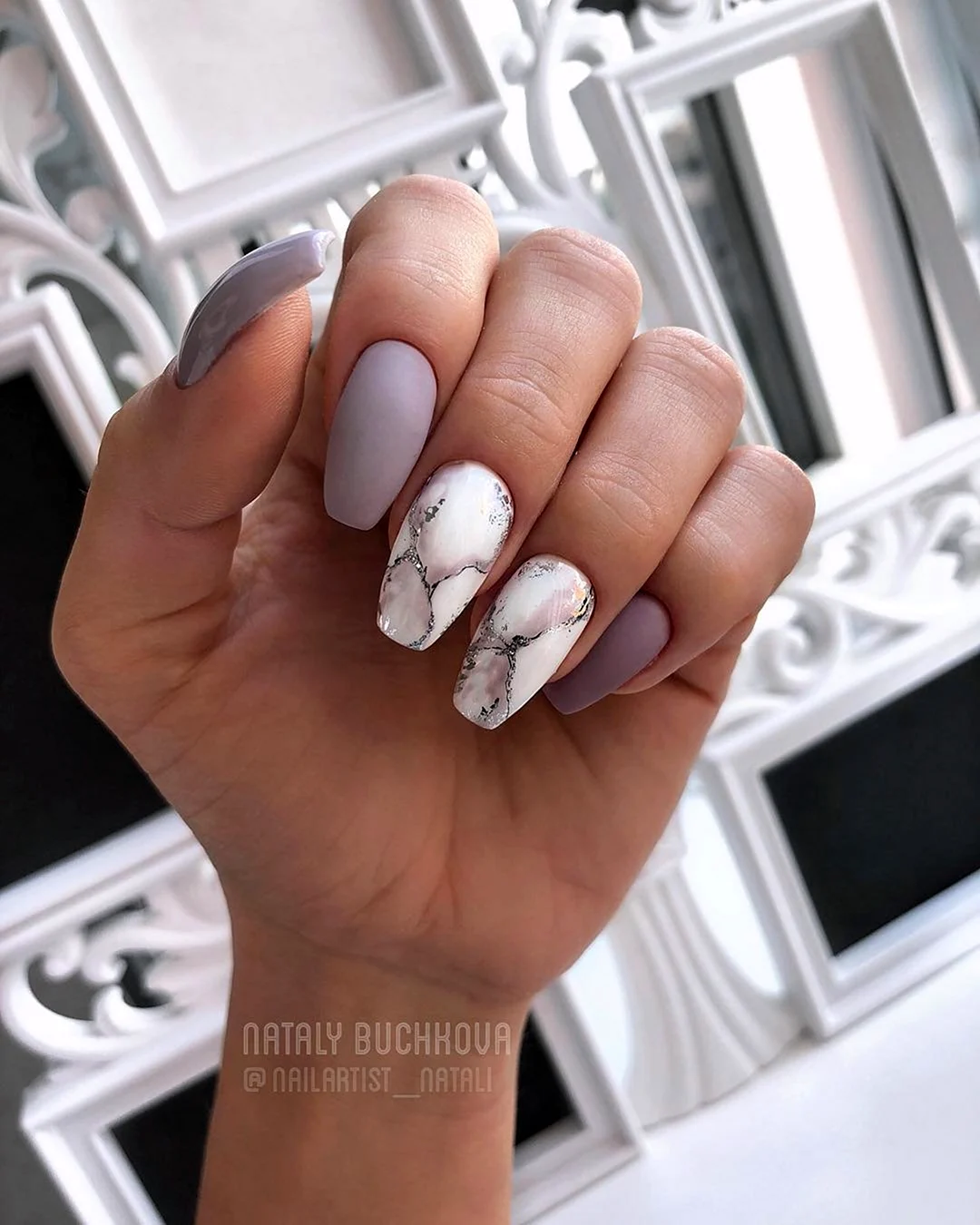 Маникюр 2022 балерина мрамор