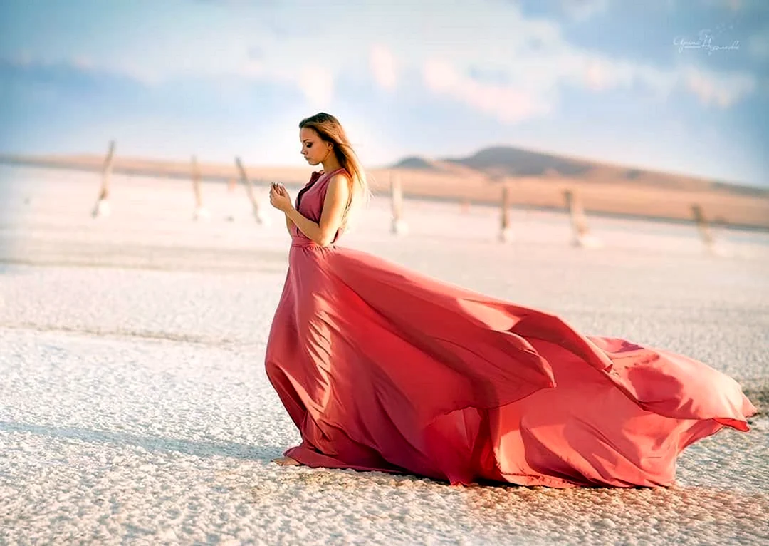 Платье на ветру