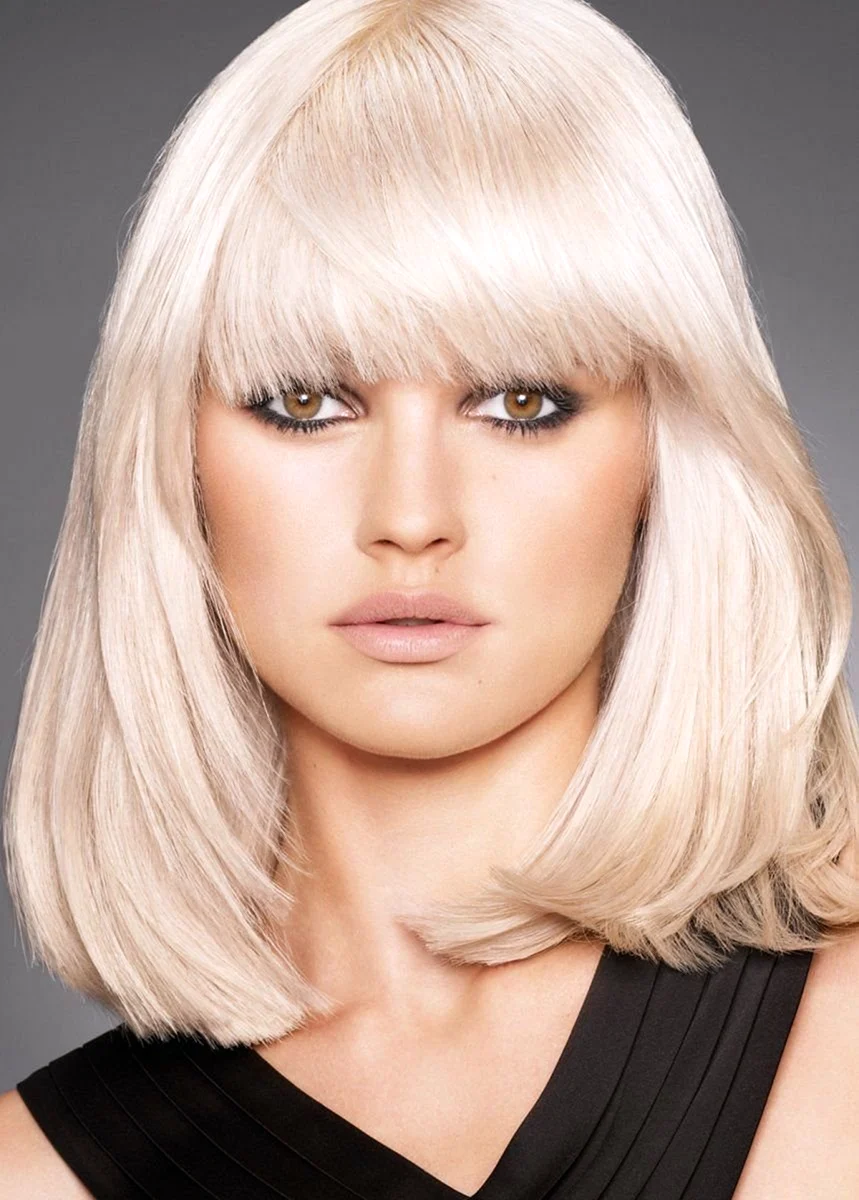 Каре с челкой блонд