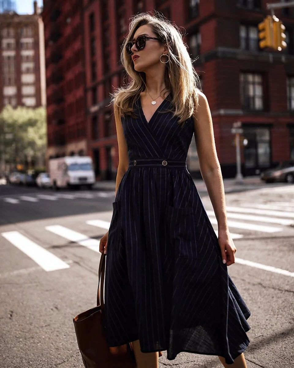 Стильное платье