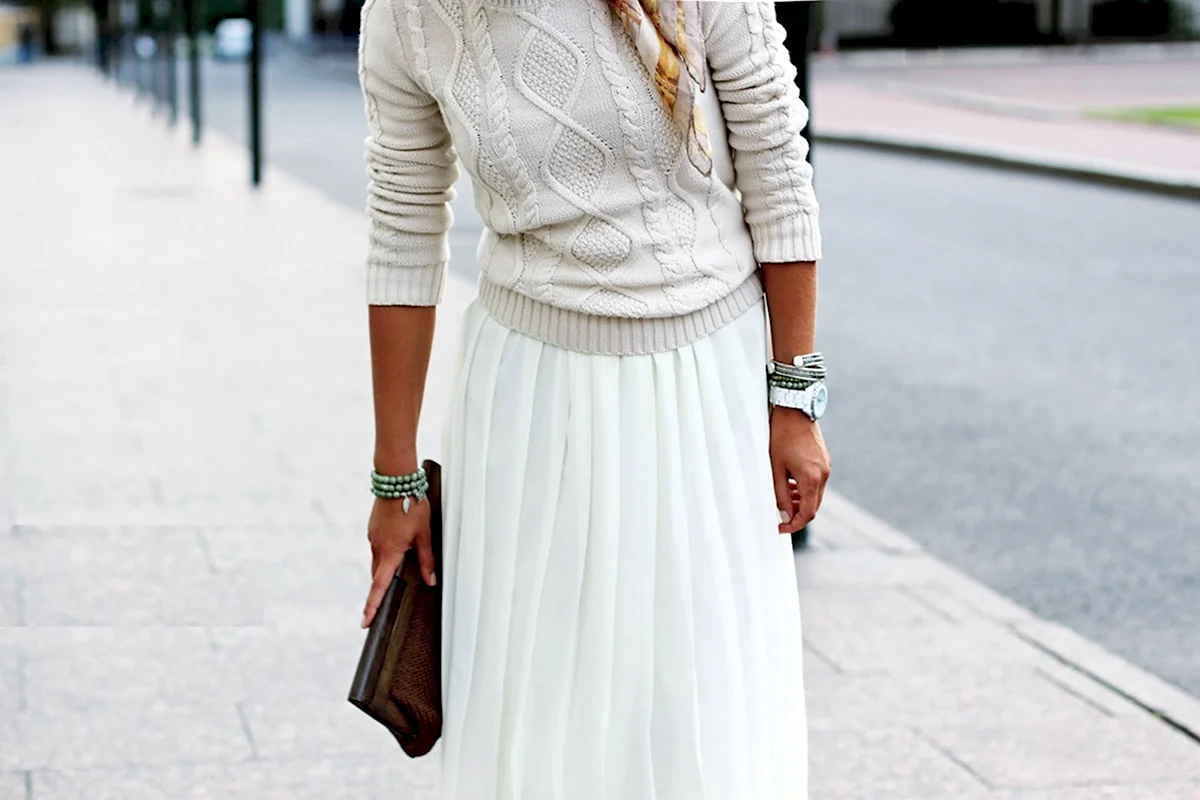 Белая юбка плиссе